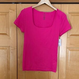 Women's Hot Pink Short Sleeve Top